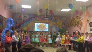 Выход детей на выпускной "Праздничная катавасия".