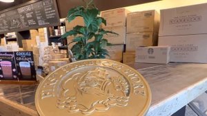 The first Starbucks Store | Pike place Market Seattle