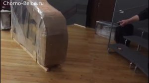 Перевозка рояля. Черные Белые
