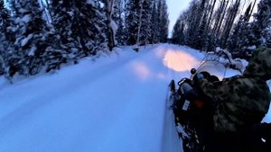 Мурюкский аэропорт (взлётное поле) и таёжная дорога домой.