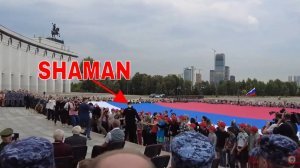 Иностранец в России увидел Шамана 🇷🇺 (и самый большой флаг России в Москве)