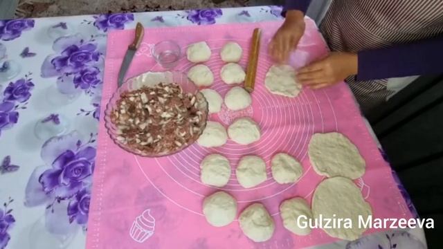 Беляши с фаршем.Самый простой и очень вкусный😊Получется у всех👌өте дәмді және тез дайындалады...