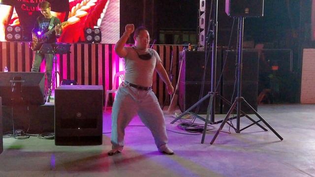 Best Dancer in Udon Thani 2022 - UD Town смотреть онлайн