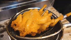 Вау! Она такая хрустящая!!! Жареная курица по корейски   действительно захватывающее сочетание!!!