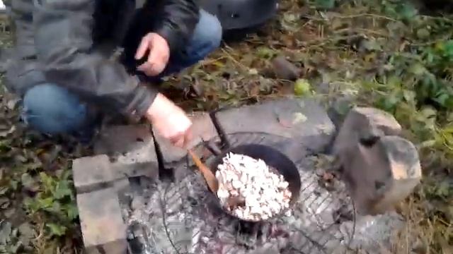 Куропатка с шампиньонами в полевых условиях | Охотничьи рецепты
