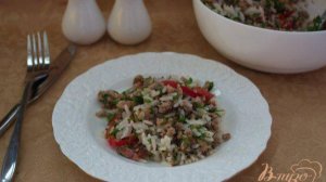 Салат с фаршем и перцем