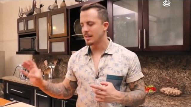 Ensalada de pasta orzo acompañada de mayonesa vegana y Parfait de quinoa y manzana смотреть онлайн