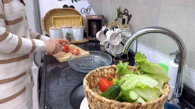 تنظيم اكثر مكان فوضى عند كل بنت🤩سهرة شتوية دافئة مع العائلة،رول كيك التفاح.فرصة عمل ذهبية من البيت💶 смотреть онлайн