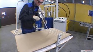 Машина для нанесения двухкомпонентных полиуретановых клеев