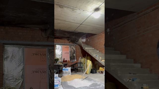 Очень удобная,а главное недорогая лестница #юмор #стройка #russlanddeutsche #прикол #work #diy