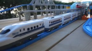 Новая большая железнодорожная станция Синкансэн ☆ Нажмите на рычаг, чтобы поезд отправился ♪