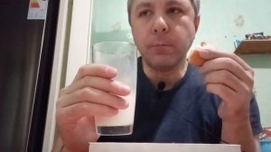 ASMR ИТИНГ. ПЬЮ МОЛОКО С БЕЛЫМ ХЛЕБОМ