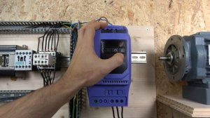 Invertek Optidrive E2/E3 local control, parameter set up, commissioning and factory reset. (English