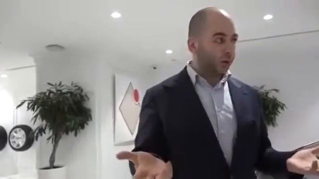 Очень дорогой автомобиль Бугатти смотреть онлайн