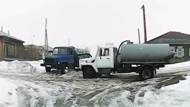 Весенняя распутица. Spring in Russia. Bad roads смотреть онлайн