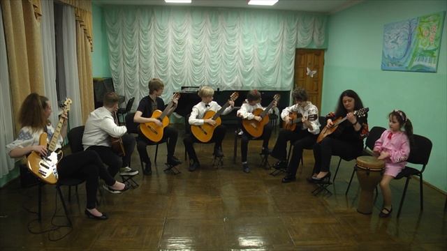 "Smoke on the Water". Ансамбль гітаристів Української ДШМ. Квітень 2024р. смотреть онлайн