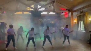 Танец мам на выпускном. Сюрприз для детей. Выпуск 2023