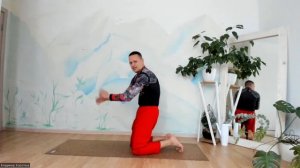 Искусство Асан - Маюрасана (Поза Павлина)