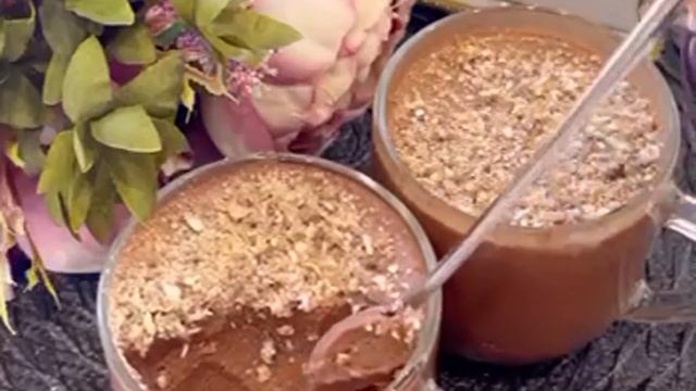 Десерт из ряженки с желатином и какао.