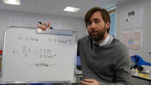wave speed in a solid experiment - GCSE and A Level Physics practical смотреть онлайн