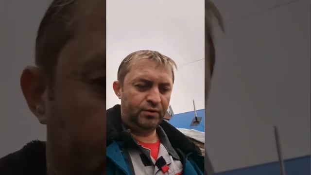 Сделали новую электропроводку в фермерском хозяйстве (осветили участок, поменяли эл проводку в кроль