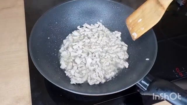 Баклажан с мясом. 油烟茄子- тушёный баклажан. Блюдо китайской кухни.