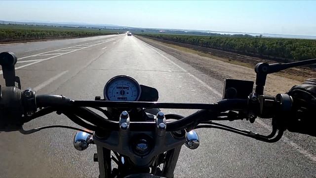 Мотопутешествие с женой на Bajaj Boxer 150 и Honda CL400, Таманский полуостров. 2023 год