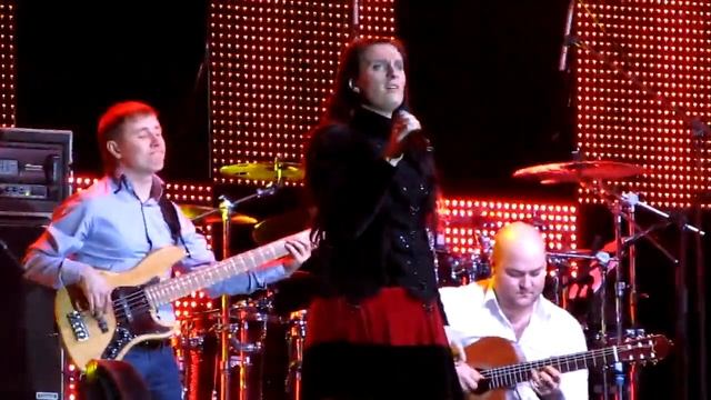 Елена Ваенга. "Кони". Одесса 26.02.12 смотреть онлайн