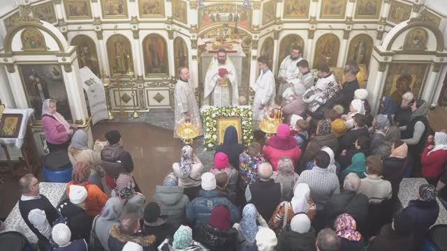 Запись трансляции 19 января 9:40. Часы. Литургия (поздняя)