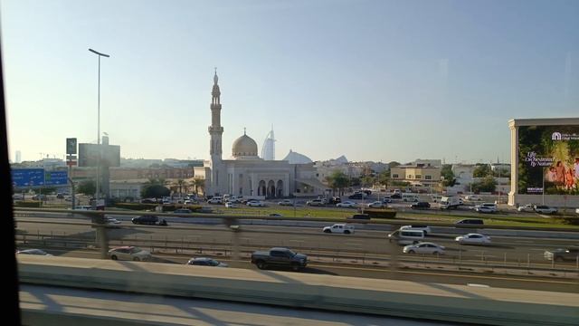 Метро Дубай смотреть онлайн