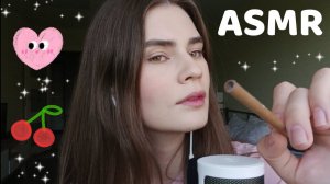 LUNA asmr | АСМР Тыкаю в лицо  Липкий и неразборчивый шепот