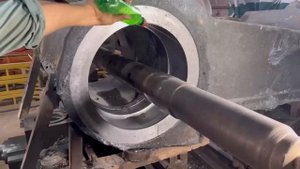 Производство щековой дробилки в промышленности.