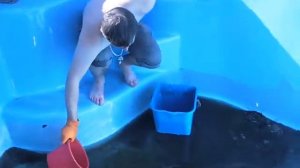 Чистка бассейна в Красногорском районе
