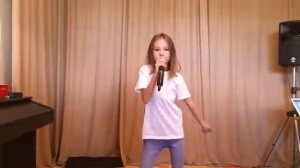 Данэлия Тулешова   Something's Got a hold on me Christina Aguilera