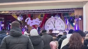 Со Светой на сьемках Голубого  Огонька. Я пошла в пляс 💃🏼.Вечером Шопинг и Ужин по Вьетнамски