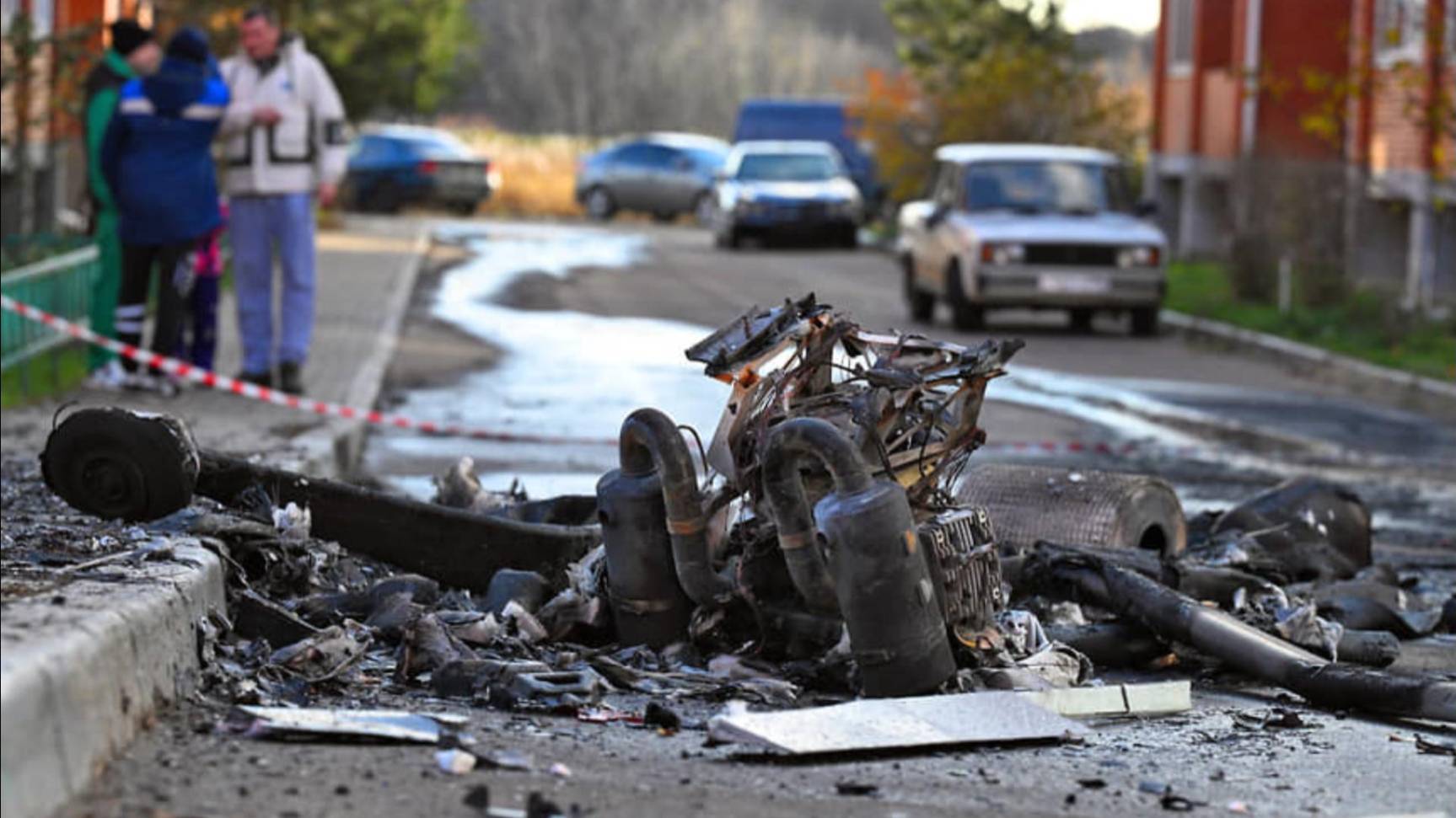 В Калужской области сообщили о падении обломков БПЛА на предприятие смотреть онлайн