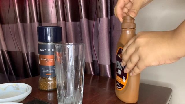 Recreating Caramel Macchiato By Starbucks // Broke Student Version смотреть онлайн