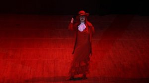 Fan Fan 2025. Персонаж Мадам Ред из Темный дворецкий