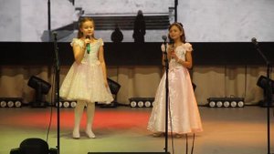 «На золотых куполах»