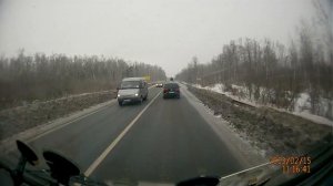 включайте поворотники заблаговременно!!!