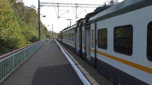 Электропоезд ЭП2Д-0089 ЦППК платформа Театральная