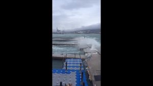 Пластиковые понтоны 50х50 в 5-ти бальный шторм