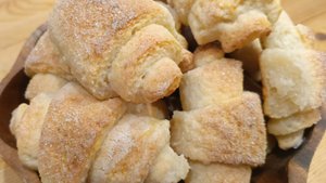Творожные рогалики с сахаром  🥐
