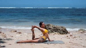 Bikini yoga on the beach Deep stretching full body #yoga #flexibility