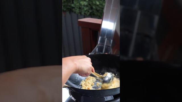 Sri Lankan fried noodles! For the full recipe check out my Instagram #thisisdulan #food #shorts смотреть онлайн