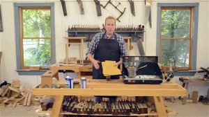 Как сделать полировочный воск для дерева? (США)