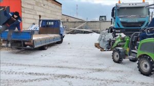 2 Наш незаменимый Электро Мини погрузчик в работе.
Everun EREL05 Electric в работе