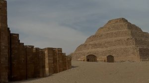 Эфир из древнего города Саккара. Египетские пирамиды