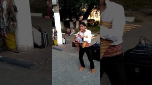 Сиган красиво играет