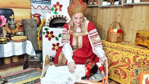 Колыбелечка поскрипывает, тихо песенку наигрывает